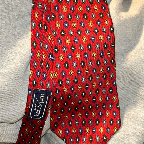 Burberry’s Of London Silk Tie - Picture 1 of 5